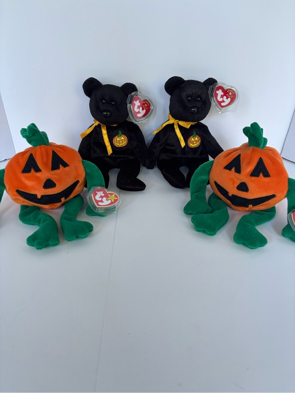 Vintage Ty Beanie Babies Halloween Lot - (2) Haunt Bears & (2) Pumkin' Pumpkins
